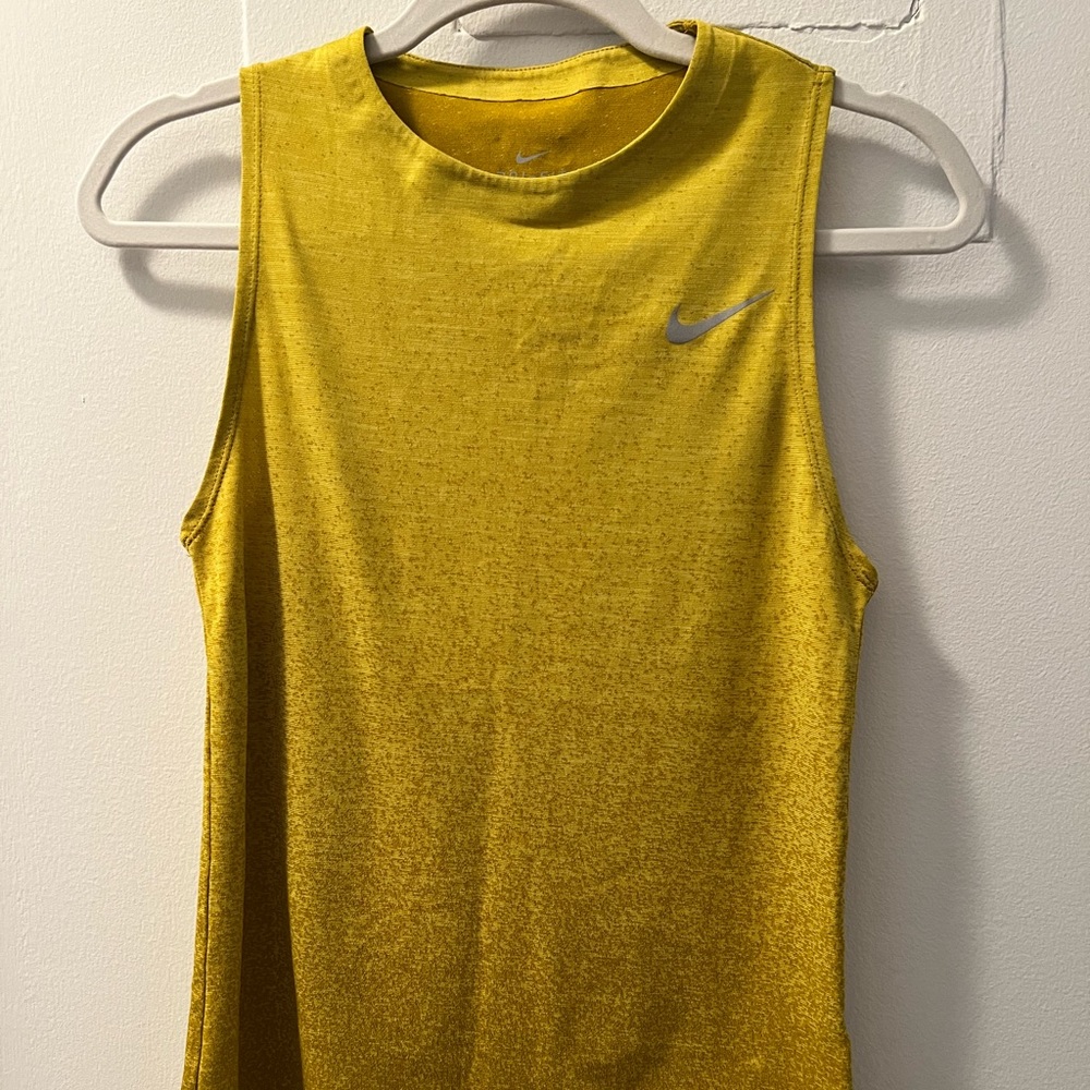 Nike Dri Fit Tank (Small)
